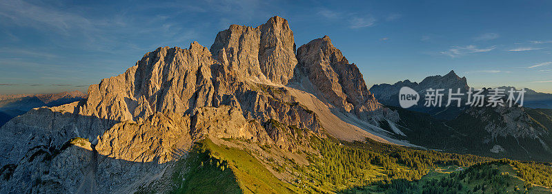 Tramonto sul Monte Pelmo（多洛米蒂）